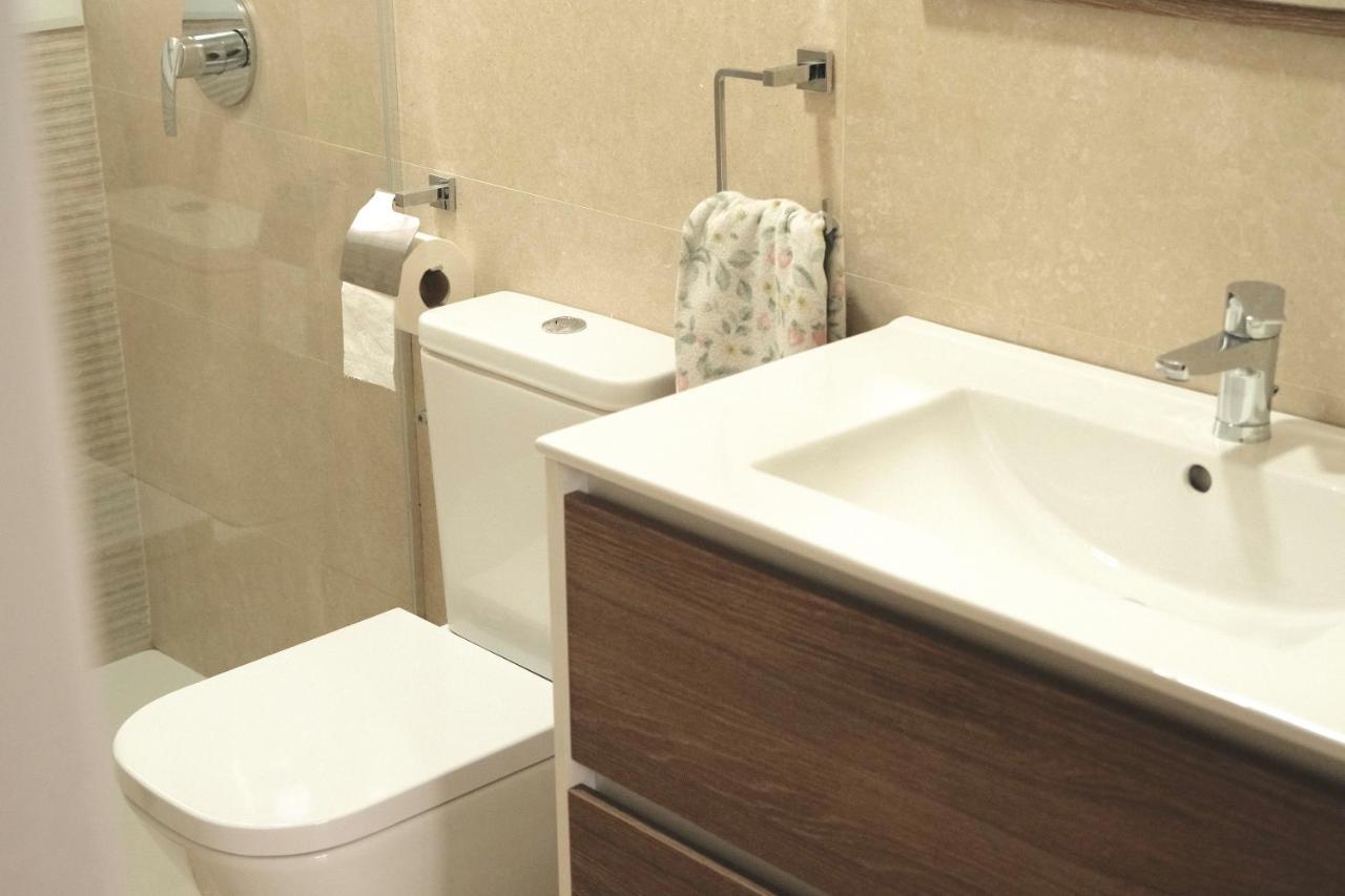 Aixerrota Apartamentos B Getxo Luaran gambar